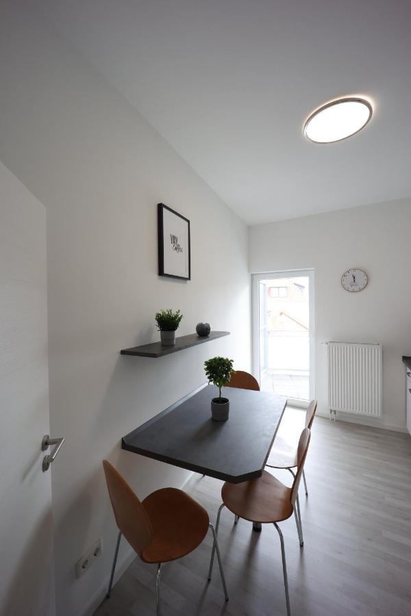 Eat And Apartment