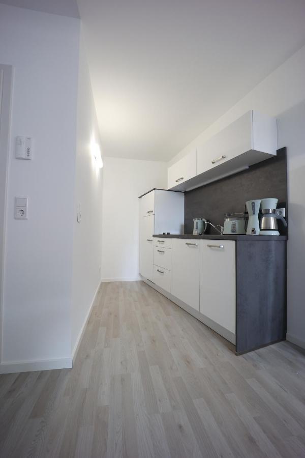 Apartment Eat And